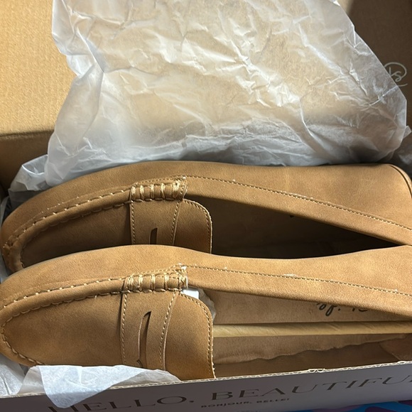 Tan sueded life stride loafers - Picture 3 of 4